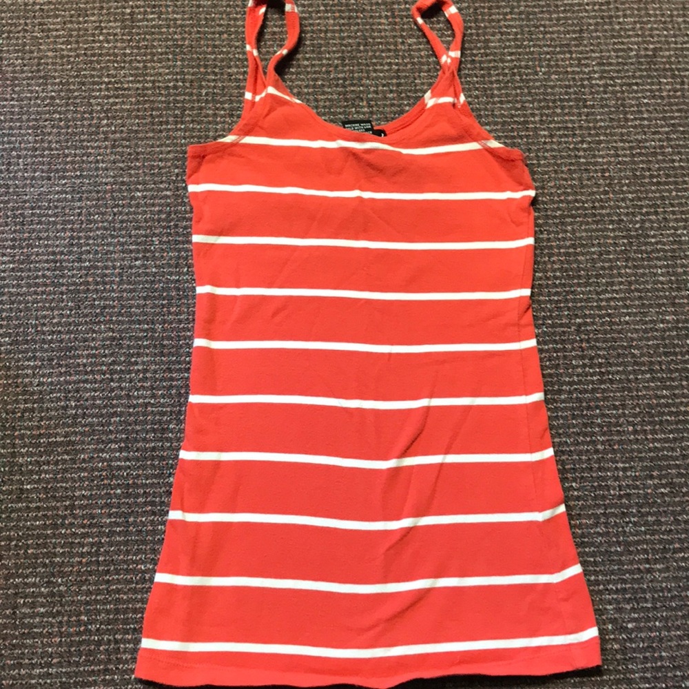 Wet seal tank top